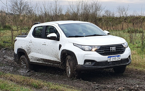 Imagen 6 de 15 de Fiat Strada 0km 2022 Minimo Anticipo O Usado M
