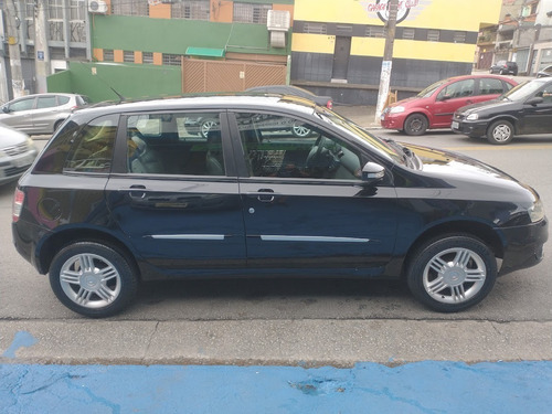 Imagem 9 de 13 de Fiat Stilo Attractive 1.8 8v Flex 2011 Motor Gm