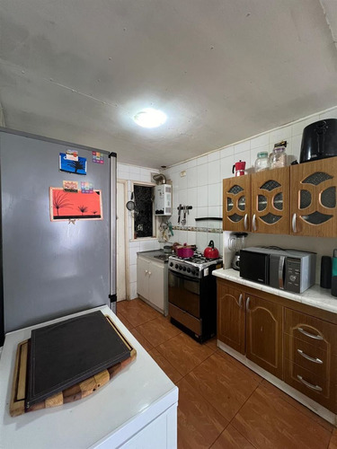 Casa En Venta De 2 Dorm. En Valdivia
