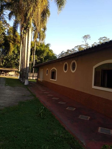 Imagem 3 de 14 de Chácara Para Temporada Com Piscina Infantil E Adulto