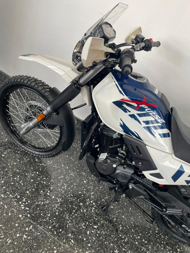 Hero Xpulse 200 Blanco Kova Motorcycle Concesionario Oficial