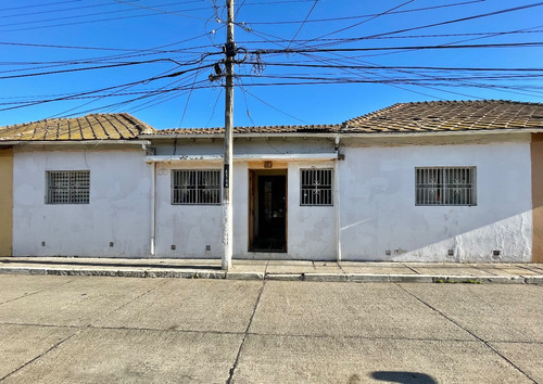 Amplia Casa Familiar