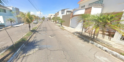 Estrena Esta Propiedad Ubicada En La Colonia Costa De Oro, Ver. Kr
