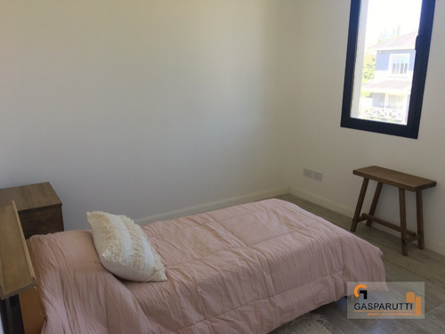 Imagen 9 de 14 de Excelente Casa En Venta En Santa Catalina, Villanueva!