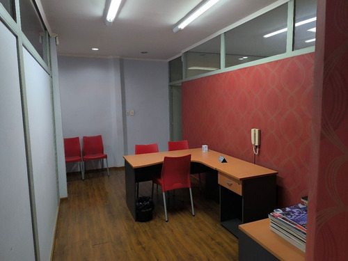Venta Oficina/ Vivienda En Monserrat
