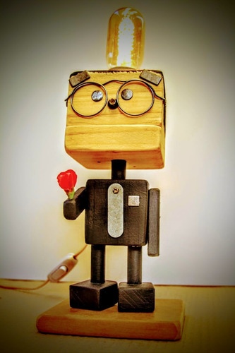 Velador Lampara Robot Madera Únicos. Lamparas On