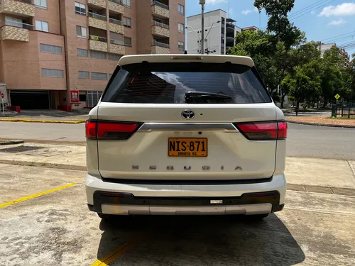 Toyota Sequoia 3.4 V6 Capstone
