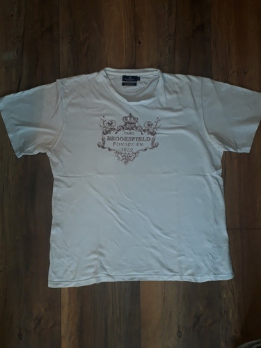 Remera Brooksfield Paris 1852