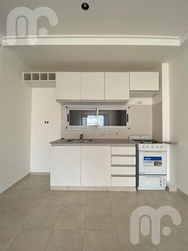 Imagen 5 de 10 de Departamento En Venta - La Plata