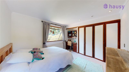 Casa En Venta De 4 Dorm. En Vitacura