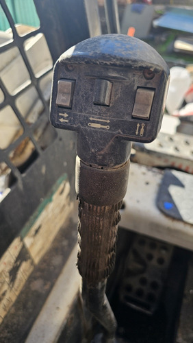 Minicargador Bobcat 773 2001