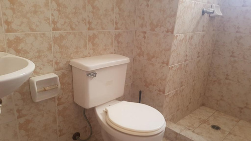 Imagen 9 de 14 de Apartamento Con Planta Electrica Y Pozo El Milagro Alquiler