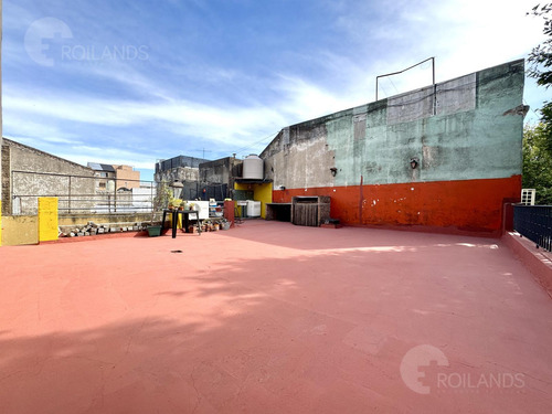 Venta Casa 3 Ambientes Con Terraza, Cochera Y Patio En Ciuda