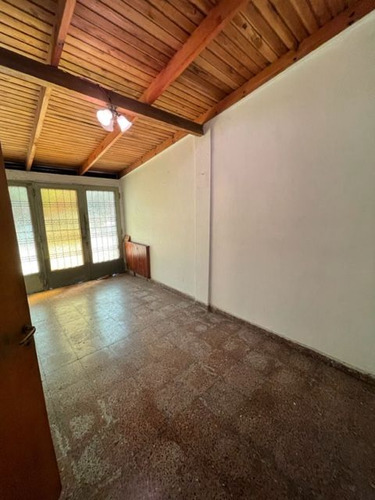 9 E/ 164 Y 165 - Casa A Demoler (berisso)