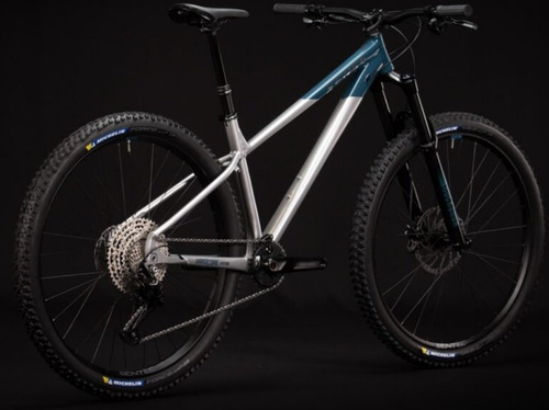 Bicicleta Hardcore Comp R - 2023 - Sense