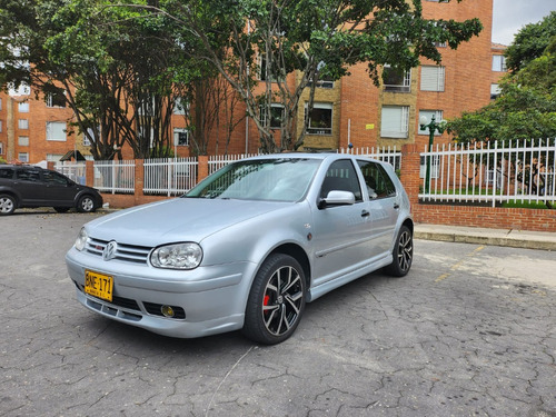 Volkswagen Golf 2.0 Comfortline 116 hp