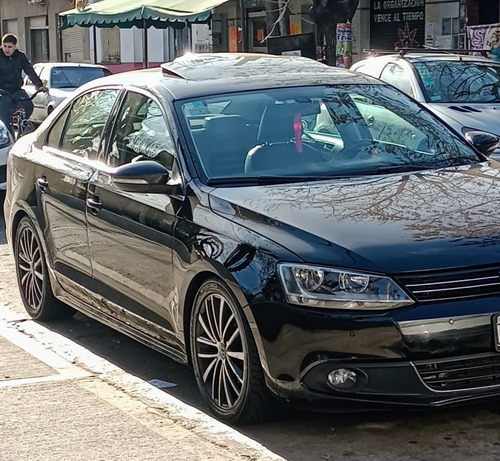 Volkswagen Vento 2.0 Sportline Tsi 200cv Bi-xenon