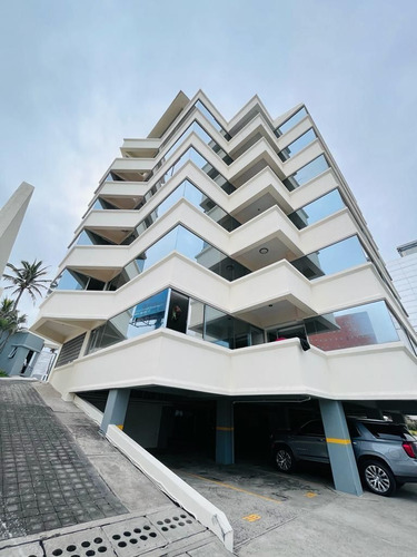Departamento En Condominio El Mar, Col. Mocambo, Veracruz
