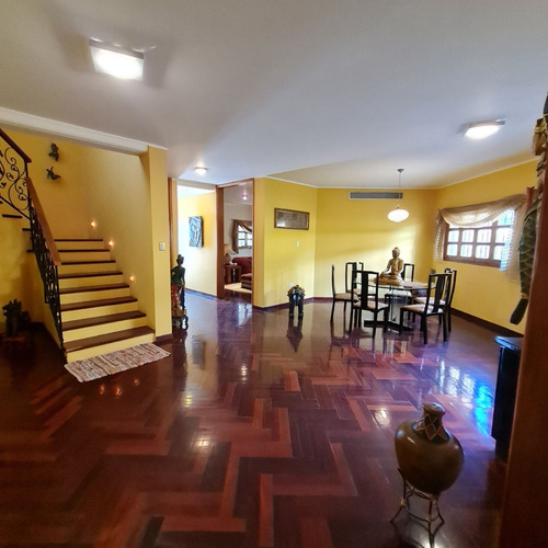 Amplia Casa En  Venta Lecheria  Cerca Av Bolivar. Rosa Maria Evergreen