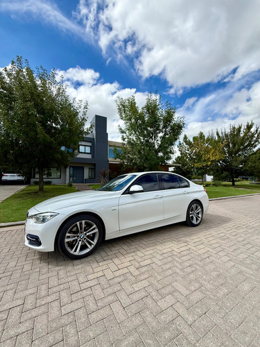 BMW Serie 3 3.0 330i Sedan Sport Line 252cv