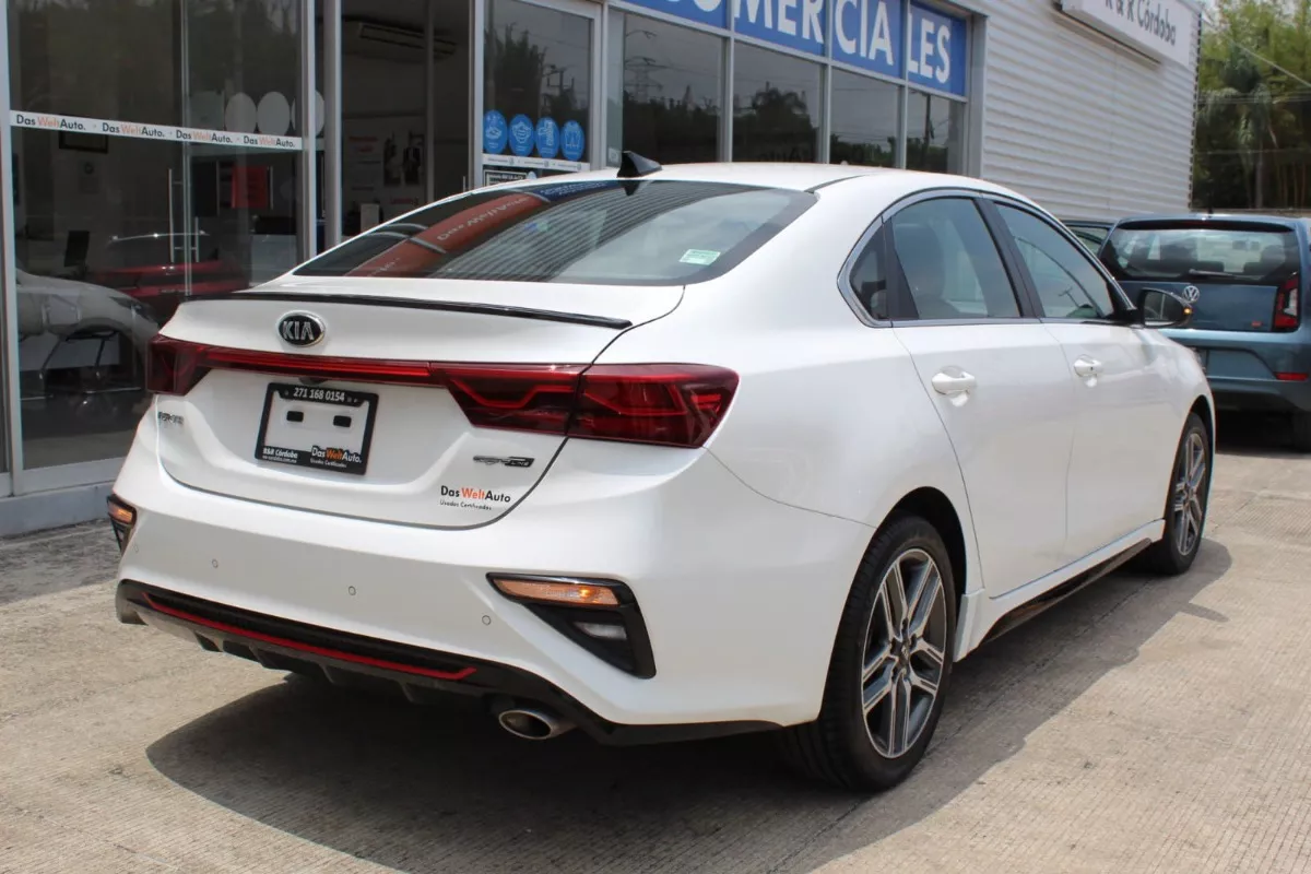 Kia Forte 2.0 Hb Gt Line At