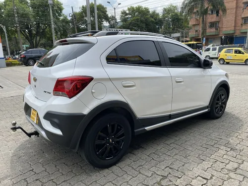 Chevrolet Onix 1.4 Active