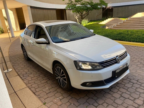 Imagem 9 de 11 de Volkswagen Jetta 2014 2.0 Tsi Highline 4p
