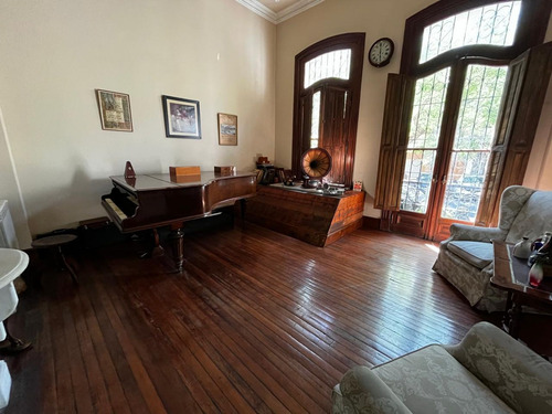 Casa 6 Amb Y Salón De Eventos En Venta - Barracas