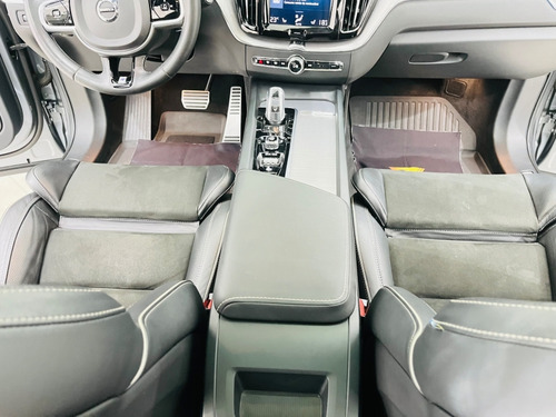 Volvo XC60 2.0 T8 HYBRID R-DESIGN AWD GEARTRONIC