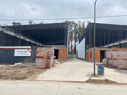 (69) Galpon En Alquiler / 600 M² / Parque Industrial Moreno 2 / Pim 2