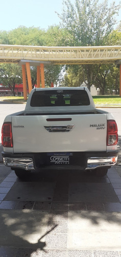 Imagen 5 de 11 de Toyota Hilux 4x4 D/c Srv 2.8 Tdi 6 M/t
