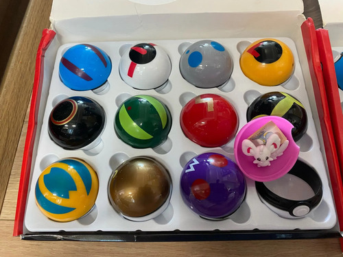 Remate! | Caja De Pokebolas (12 Pokebolas X Caja) (Usado)