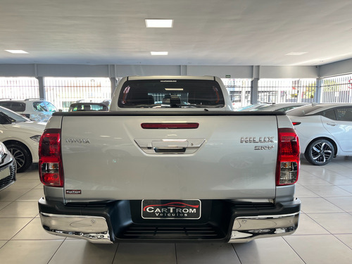 Toyota Hilux 2.7 SRV 4X4 CD 16V FLEX 4P AUTOMÁTICO