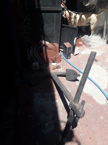 Antigua Ancla En Fundición +70 Kg De Importante Embarcación (Usado)
