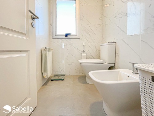 Venta De Casa En City Bell, Barrio El Quimilar