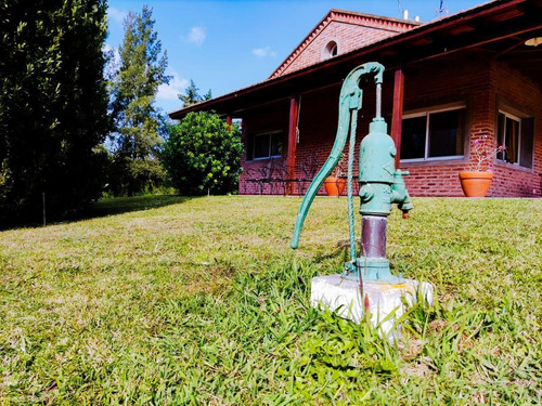 Imagen 1 de 16 de Venta-permuta-casa Quinta-3 Ambientes-luján-carlos Keen