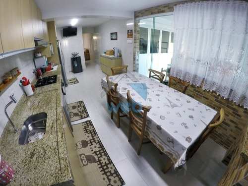 Imagem 14 de 30 de Sobrado À Venda No Bairro Cic, Com Três Quartos Sendo Um Suíte, Sala, Cozinha Ampla, Móveis Planejados, Churrasqueira E Fogão À Lenha. - Ca01445 - 69532530
