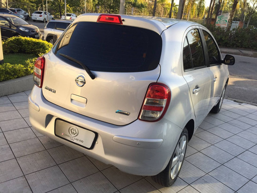 Imagem 8 de 15 de Nissan March 1.6 Sv 16v Flex 4p Manual
