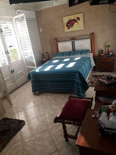 Imagem 17 de 26 de Chácara 300m2 4 Dorms, 2 Suítes, Sala 5 Ambientes,3 Vagas Cobertas 2 Descobertas,piscina,churrasqueira,forno De Pizza - Ch00020 - 67808920