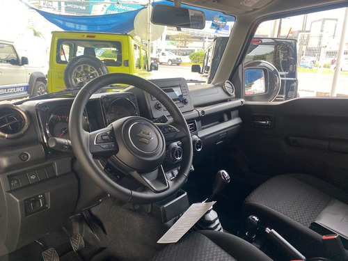 Imagen 4 de 7 de Suzuki Jimny Glx 2022