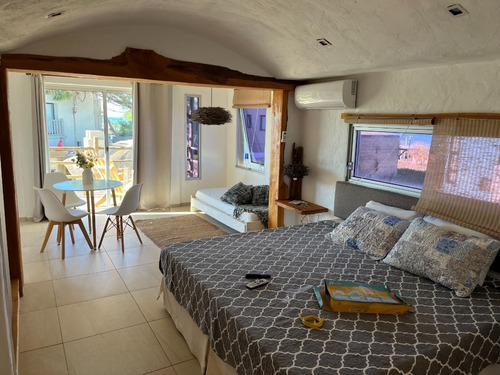 Imagen 17 de 28 de En Venta - Hermoso Complejo De 4 Apartamentos Con Piscina En Punta Del Diablo