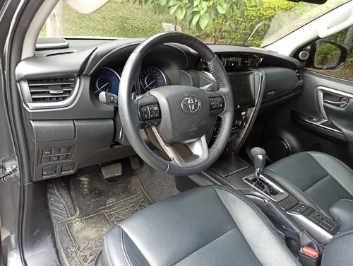 Toyota Fortuner 2.7l