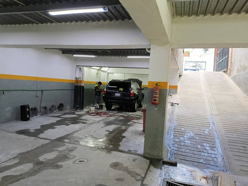 Se Alquila Edificio Comercial De 660 M2 En Santa Eduvigis