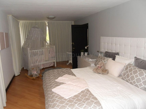 Imagen 4 de 15 de Leida Falcon Rentahouse Vende Casa En La Viña Valencia 22-13902 Lf