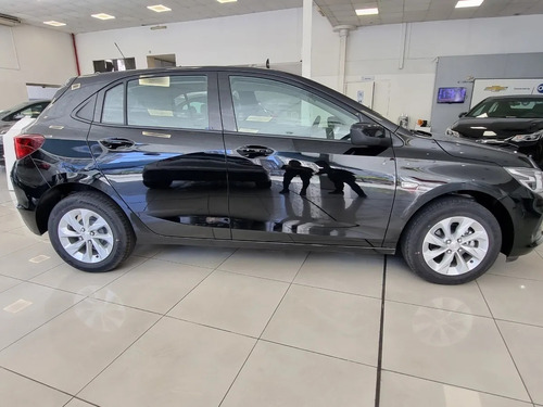 Imagen 22 de 25 de Chevrolet Onix 1.2 Lt Tech 0km 2023 (a.l) #5