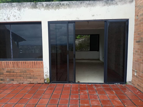 Imagen 10 de 14 de Townhouse En Lomas Del Este Res Lomas Alto Valencia Mm