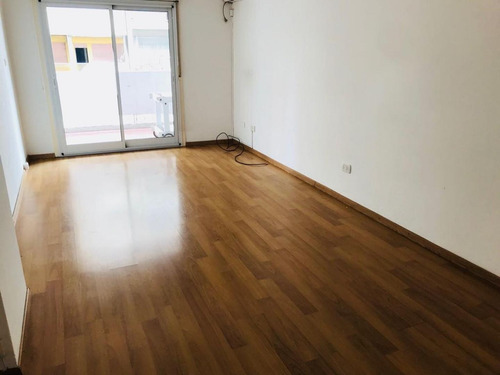 2 Dorm, Comodín Y Cochera Incluida Pleno Centro!