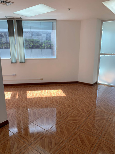 Oficina En Venta - Urb. El Rosal