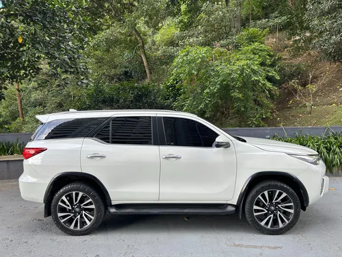 Toyota Fortuner 2.4 Street At 7As