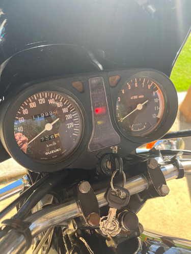 Suzuki Moto Gs Mil E Motor Hecho A Nuevo Rep. Traído De Usa